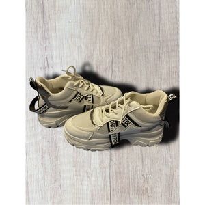 Fashion Tennis Shoes